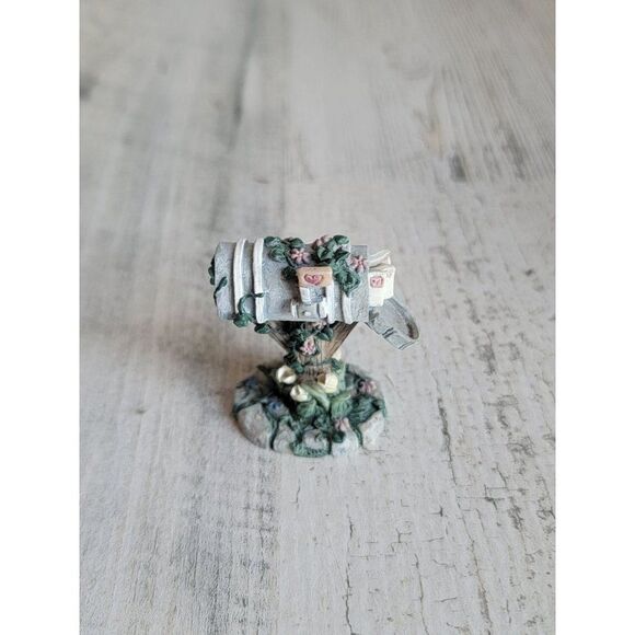 Ivy innocent special delivery 1997 mailbox accessory Xmas - Picture 2 of 6